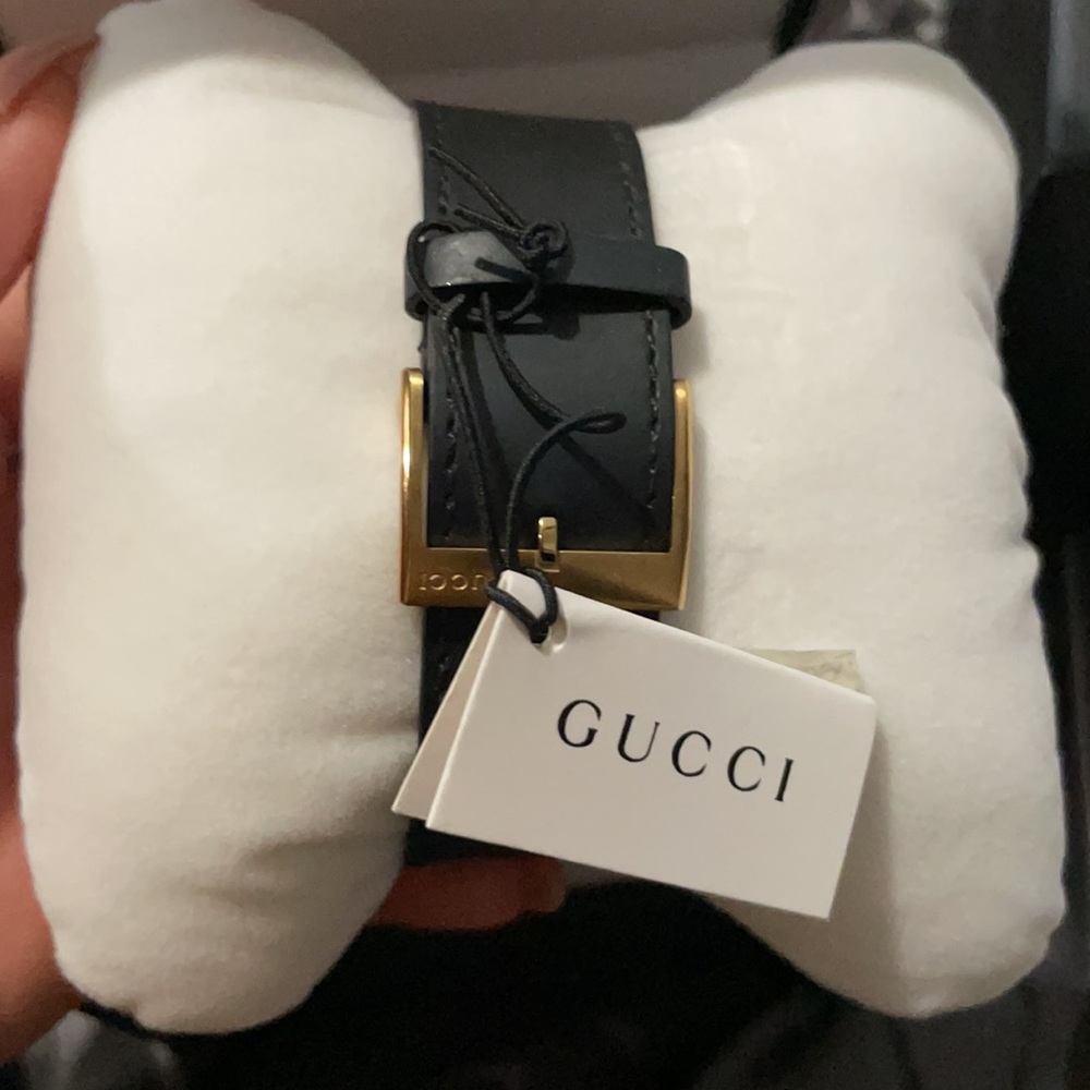 Gucci Watch - Picture 3 of 5